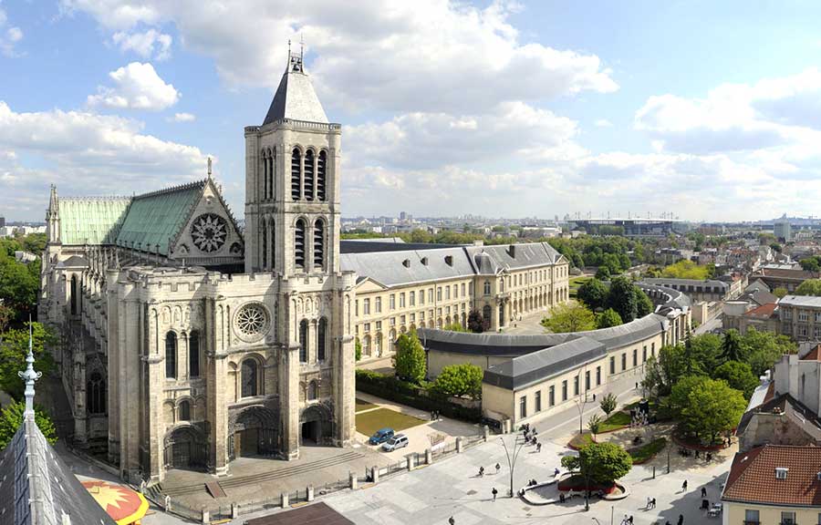 Basilica de Saint Denis en París. Donde están los reyes de Francia.