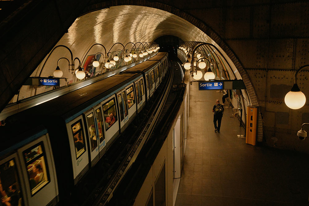 Cómo es el metro de París