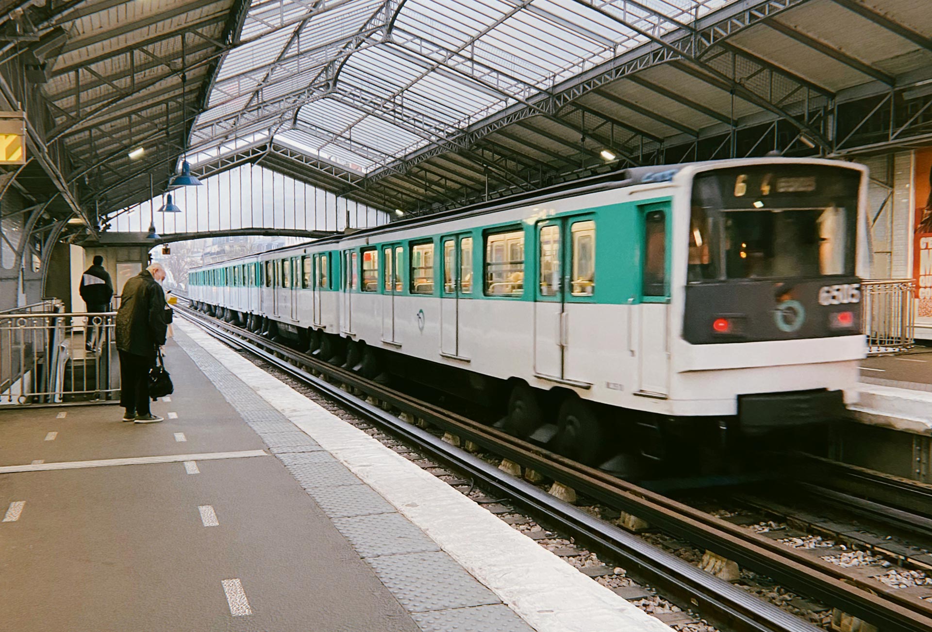 VIAJAR EN METRO EN PARÍS